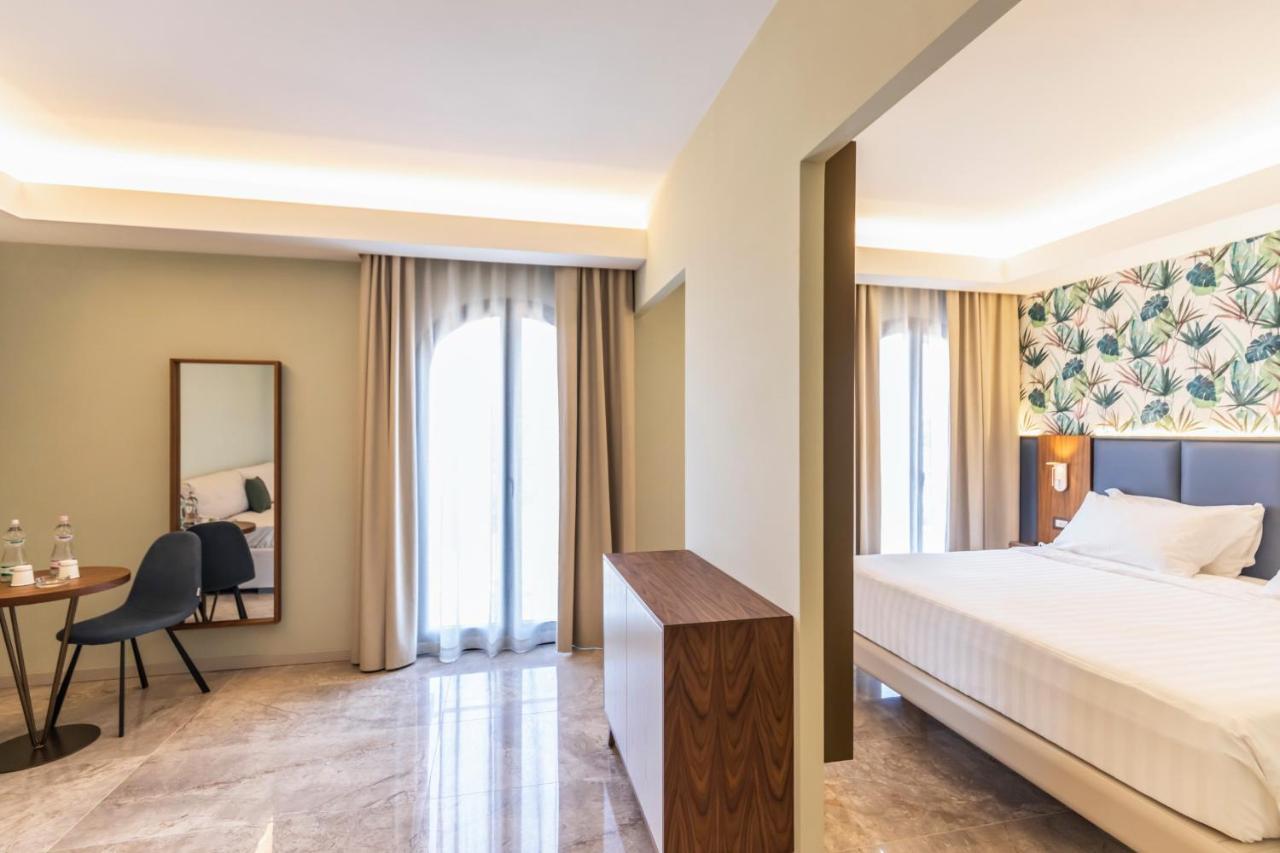 Solmaris Tropea Rooms & Suites Εξωτερικό φωτογραφία