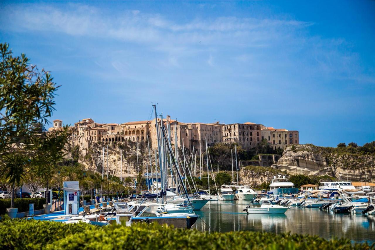 Solmaris Tropea Rooms & Suites Εξωτερικό φωτογραφία